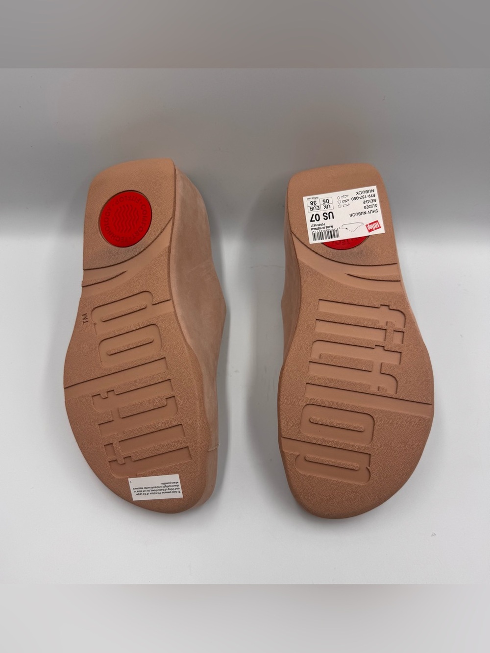 🤎NEW FitFlop Shuv Nubuck Slide Sandals Beige Size 7 Mule Clog Comfor - Picture 6 of 10